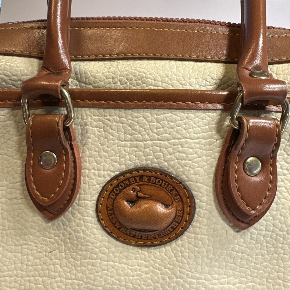 Vintage Dooney & Bourke Bone White/ Tan Leather Shoulder Bag No Strap - Picture 2 of 11